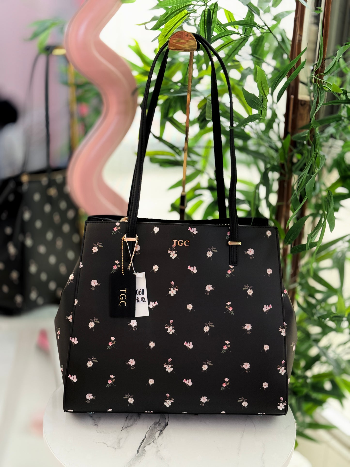 TGC Signora (Black Floral)