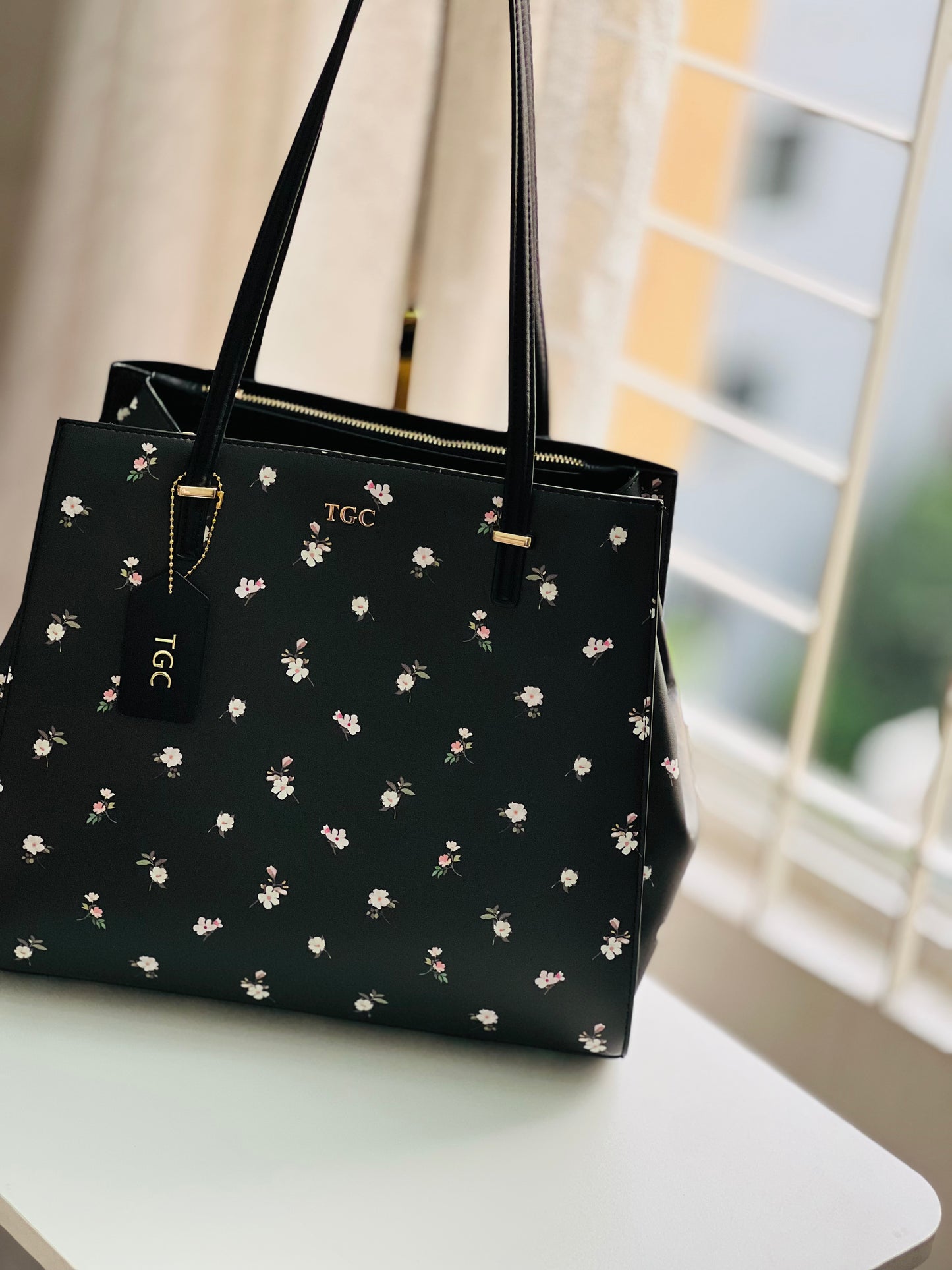 TGC Signora (Black Floral)