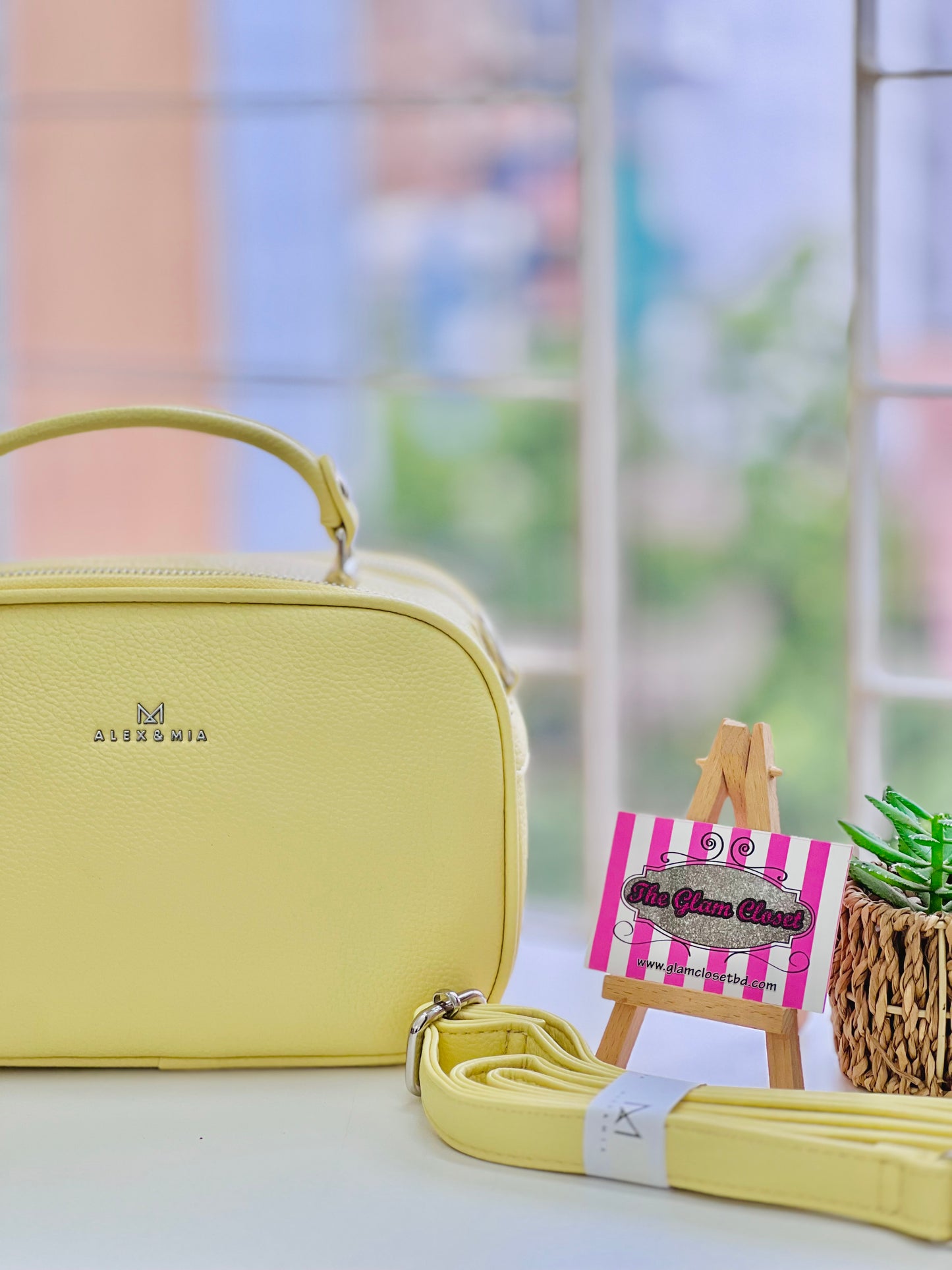 Alex & Mia Macaroon Bag