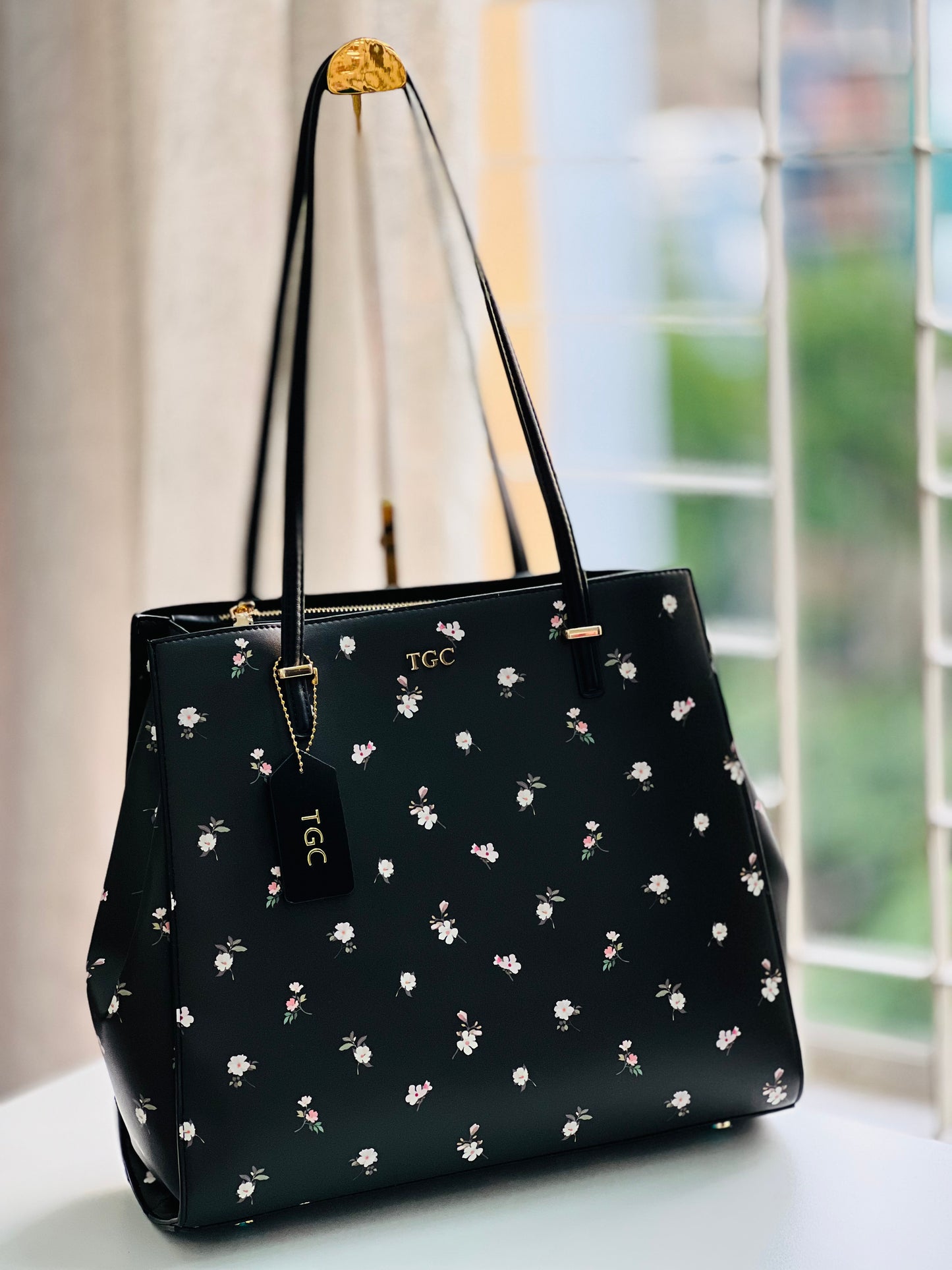 TGC Signora (Black Floral)