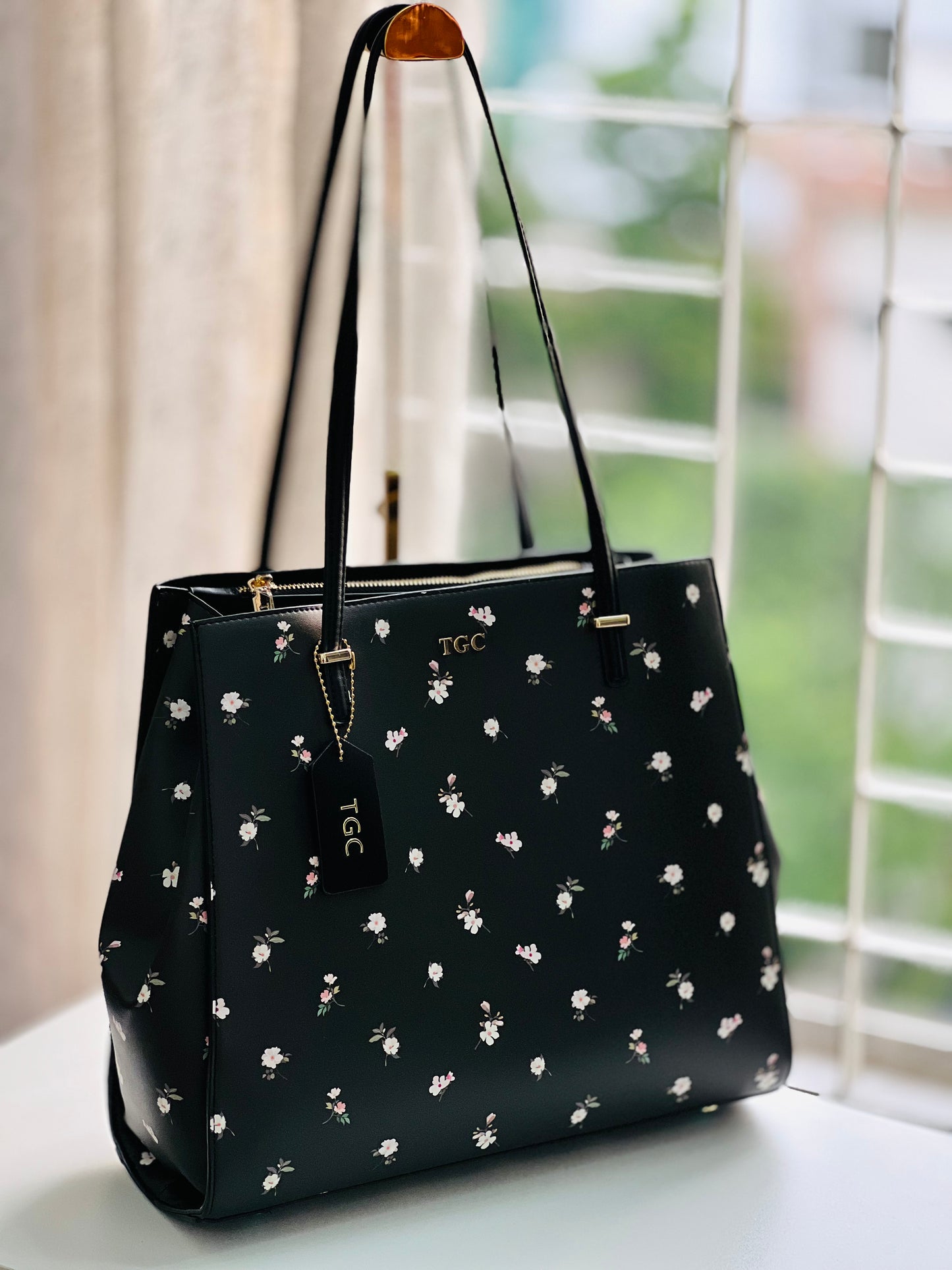 TGC Signora (Black Floral)
